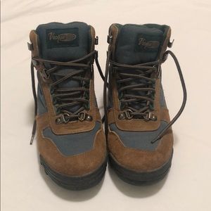 Vasque 7521 Vintage Hiking Boots